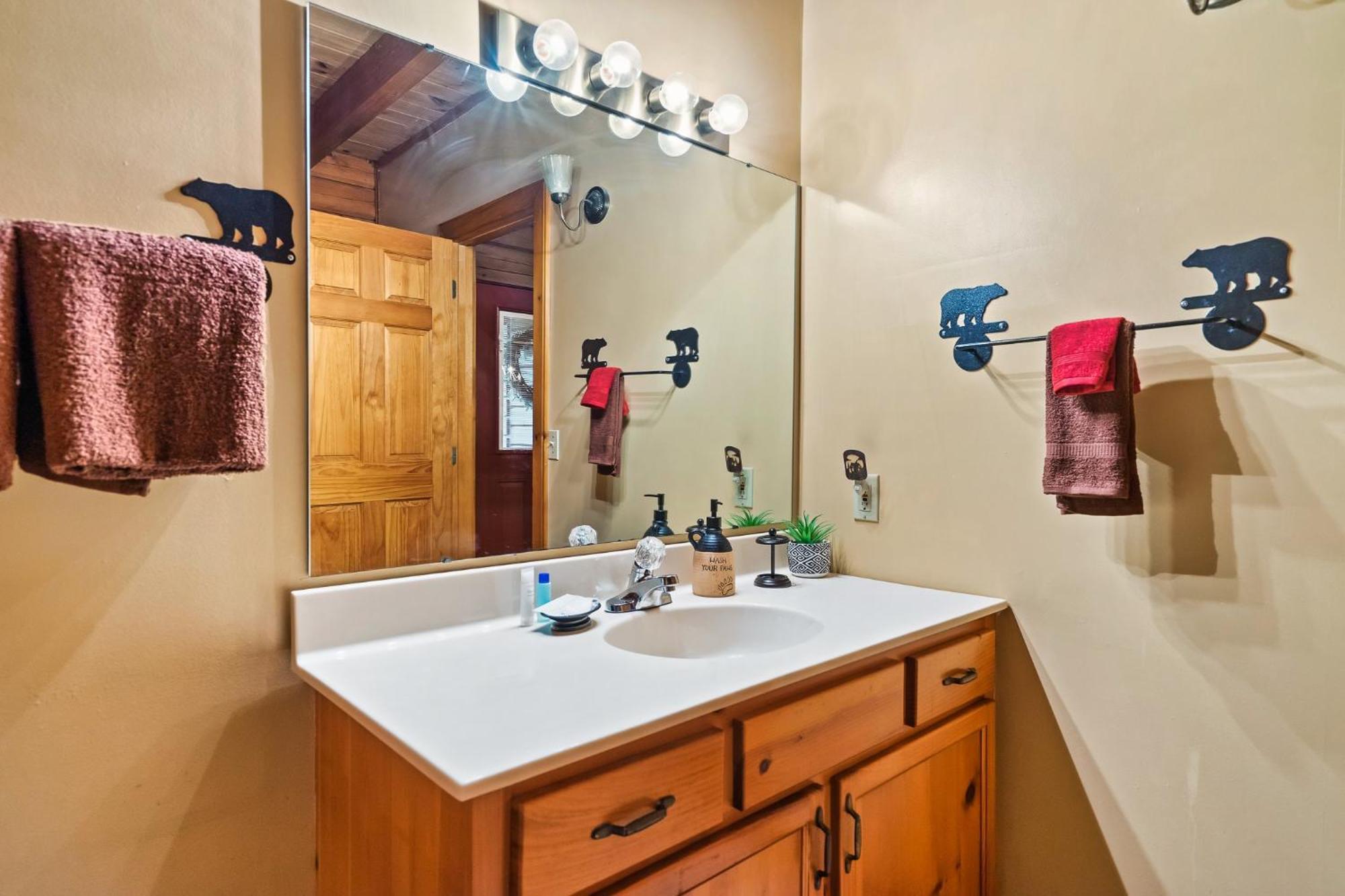 Cozy, Ada Accessible, Family Cabin With Hot Tub Sevierville Exterior photo